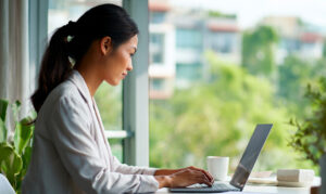 hire-real-estate-virtual-assistant-crm-management